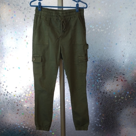 Green Cargo Pants - Picture 9 of 10